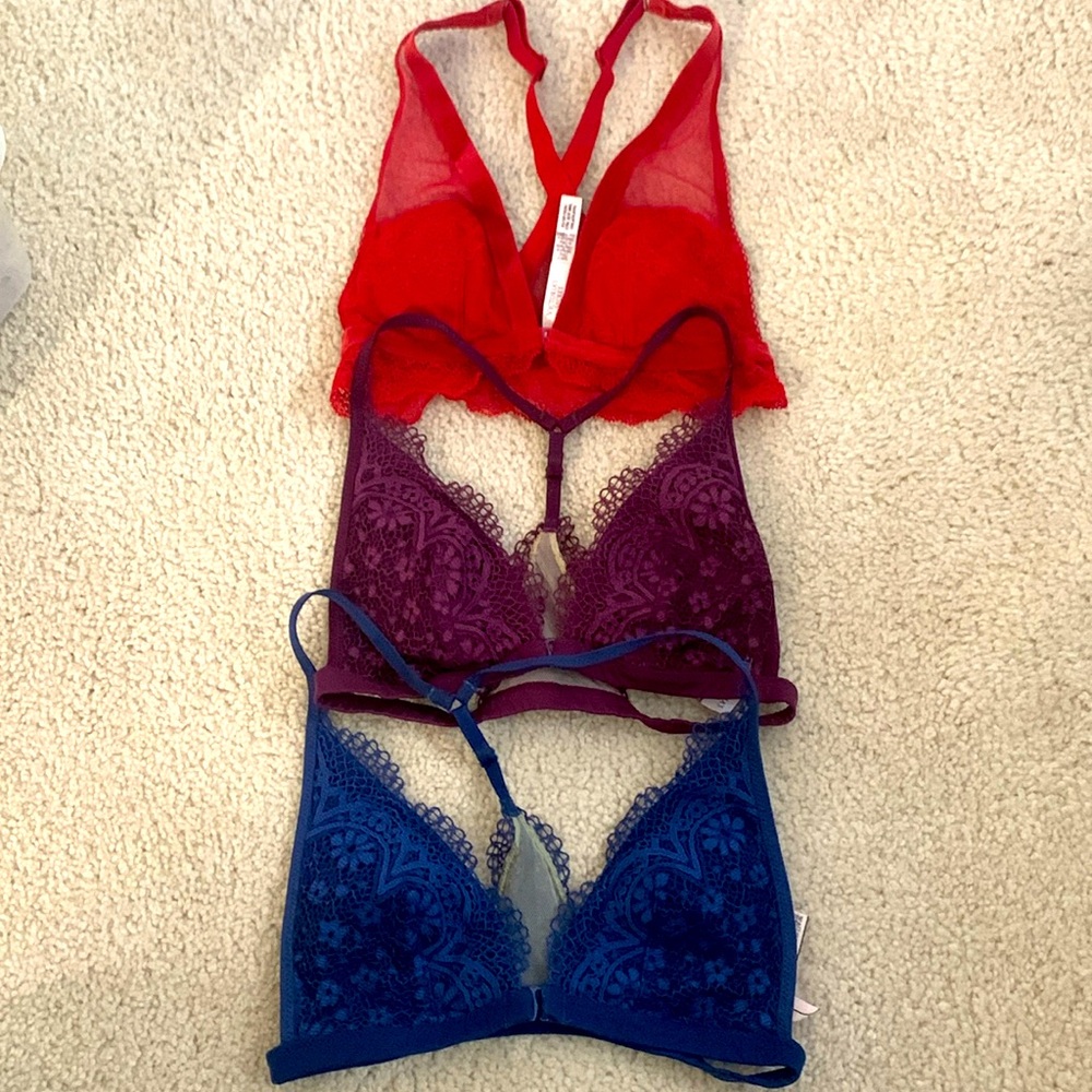 Bundle of 3 XS Victoria secret bralettes